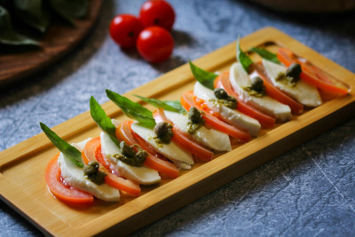 Caprese Salad with Pesto Drizzle